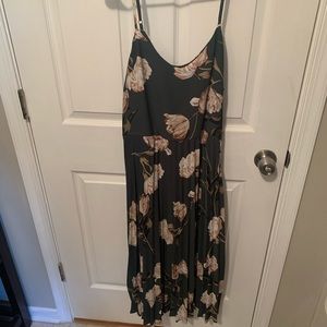NWOT A New Day Forest Green Floral Dress